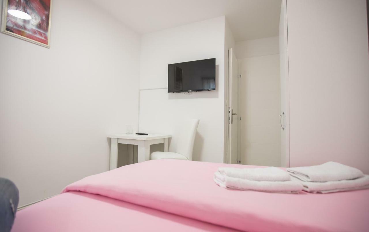 Bed and Breakfast Pansion Kipovi Tuzla Exterior foto
