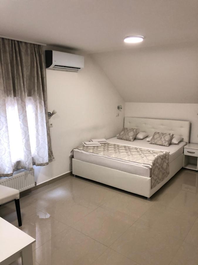 Bed and Breakfast Pansion Kipovi Tuzla Exterior foto